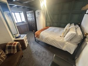 Photo 11- click for photo gallery